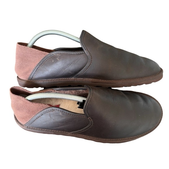 UGG Other - UGG Cooke Grizzly Men's Size 9 Brown Slip On Leather Slippers Missing Size Tags